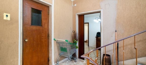 3 bedrooms Apartment in Rome, Italy No. 312747 8