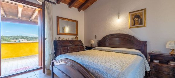 Casa de 4 habitaciónes en San Teodoro, Italy No. 3544 23