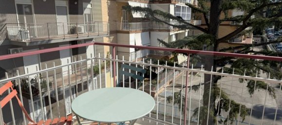 2 Schlafzimmer Wohnung in Bari, Italy, Nr. 17892 3