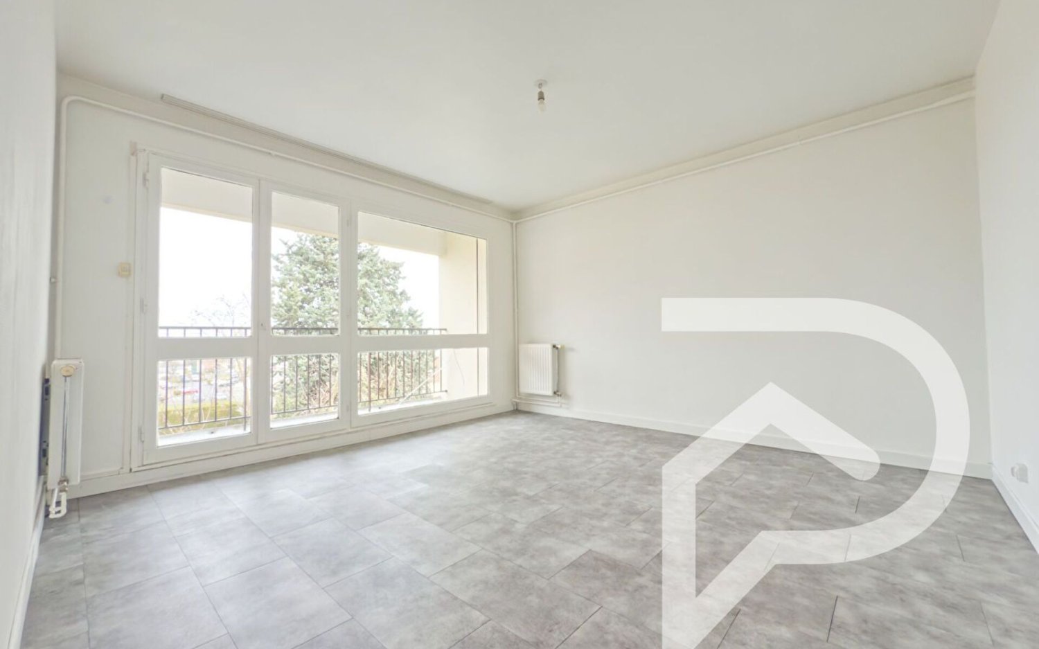 3-salle Appartement à Beaumont-sur-Oise, France No. 337555