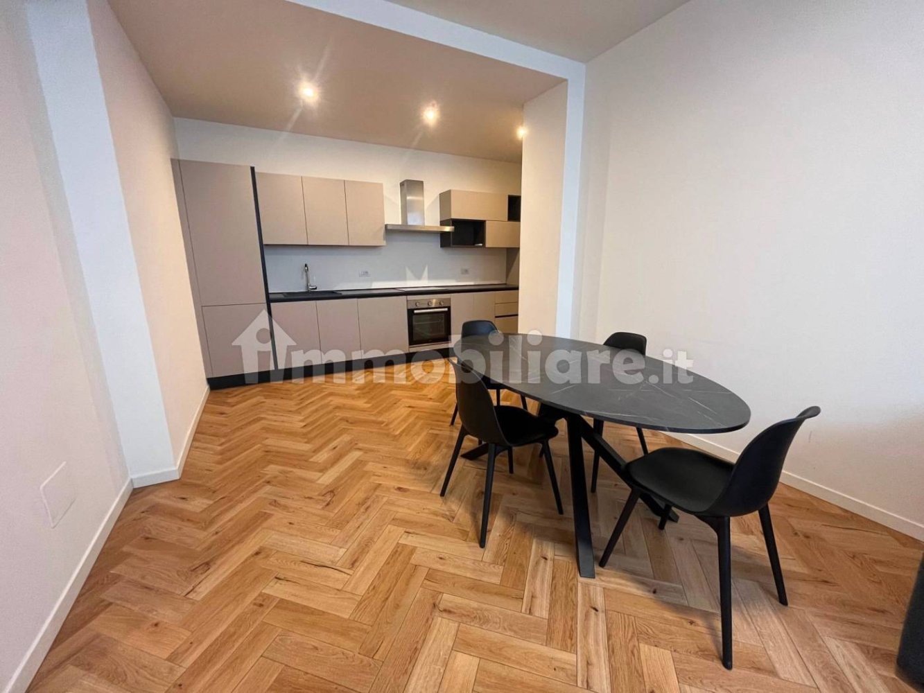 1 bedroom Apartment in Milan, Italy No. 336234