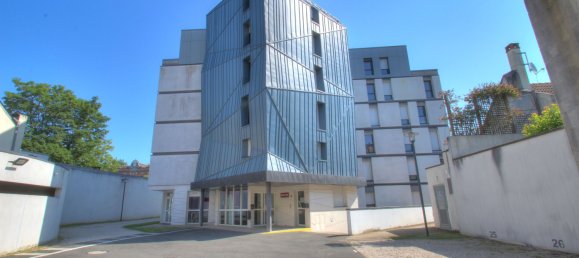 Studio in Orleans, France No. 260035 2