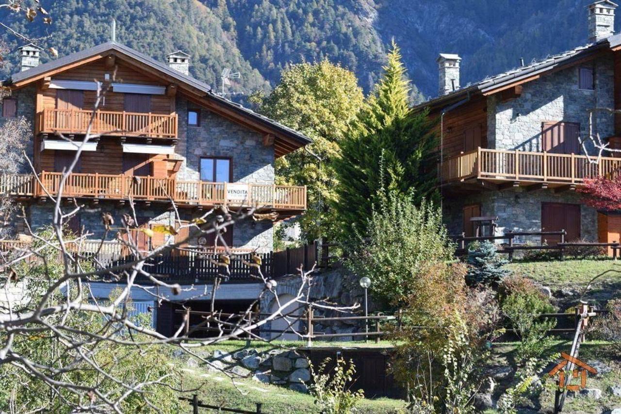 4 rooms Apartment in Challand Saint Anselme, Italy No. 29609