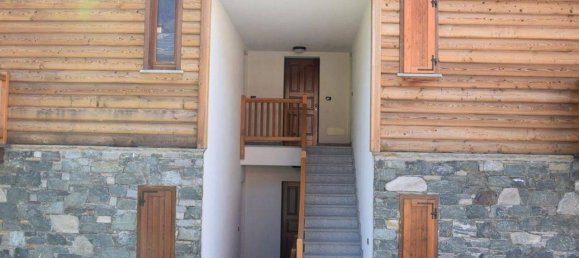 4 rooms Apartment in Challand Saint Anselme, Italy No. 29609 4