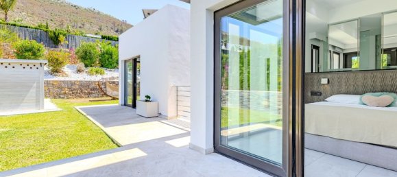 Вилла с 5 спальнями в Аликанте, Испания № 190502 17