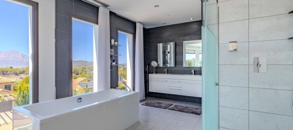 Вилла с 5 спальнями в Аликанте, Испания № 190502 40