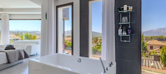 Вилла с 5 спальнями в Аликанте, Испания № 190502 42