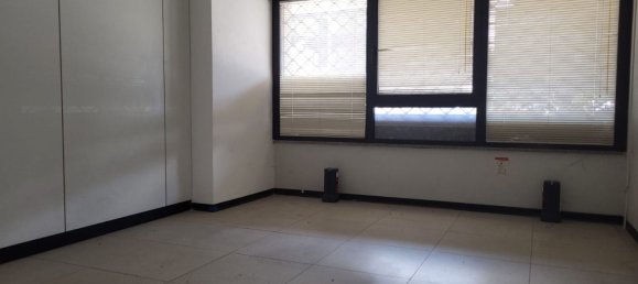 286m² Office in Rome, Italy No. 158918 4