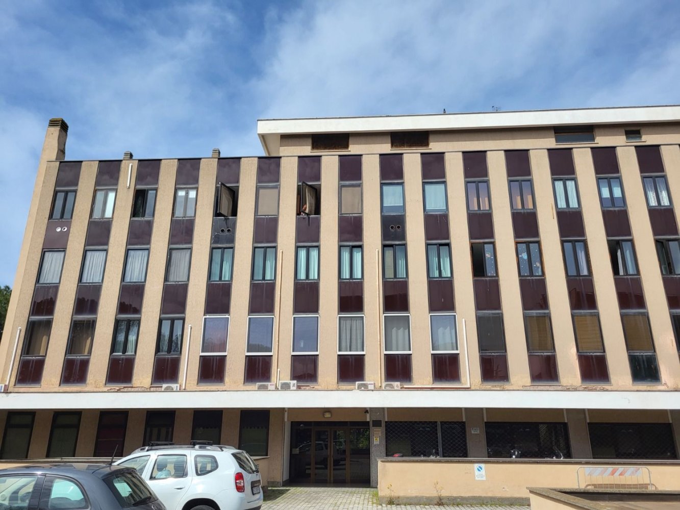 286m² Office in Rome, Italy No. 158918