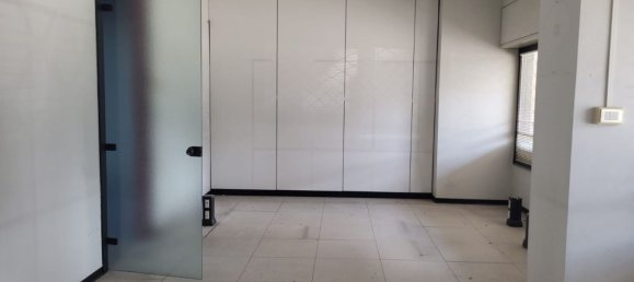 286m² Office in Rome, Italy No. 158918 20