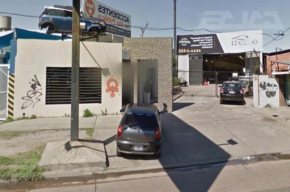 525m² Commercial property in Corrientes, Argentina No. 25627