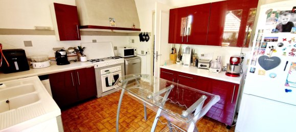 2 Schlafzimmer Haus in Apt, France, Nr. 341893 5