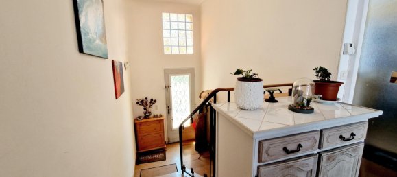 2 Schlafzimmer Haus in Apt, France, Nr. 341893 3