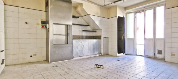 Коммерческая недвижимость с 4 комнатами в Барлассина, Италия № 6960 11