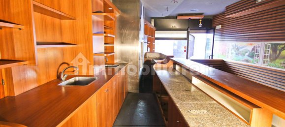 Коммерческая недвижимость с 4 комнатами в Барлассина, Италия № 6960 5