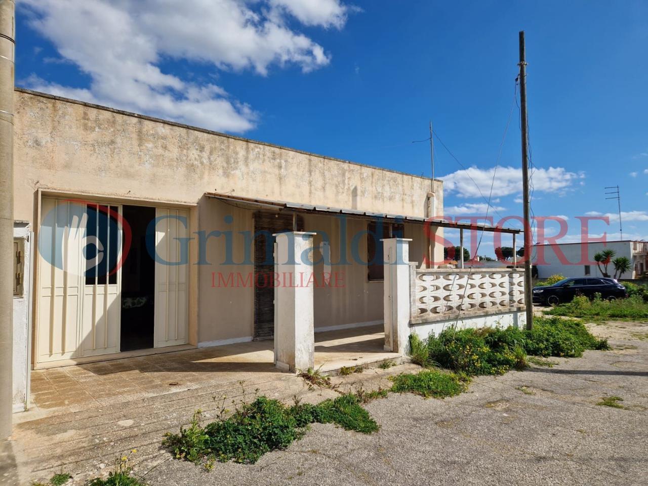 3 rooms House in Manduria, Italy No. 38023