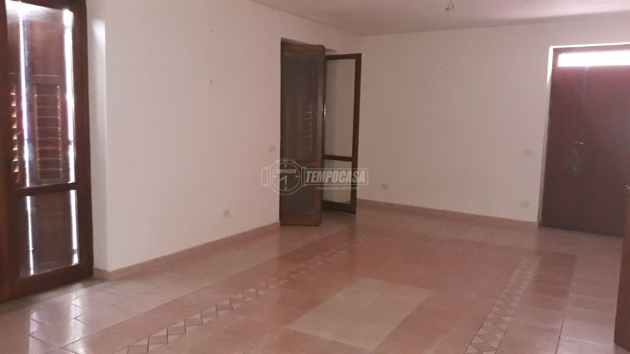 Casa de 3 divisões em Parolise, Italy N.º 136909