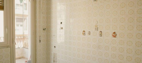 3 rooms Apartment in Palermo, Italy No. 37065 23