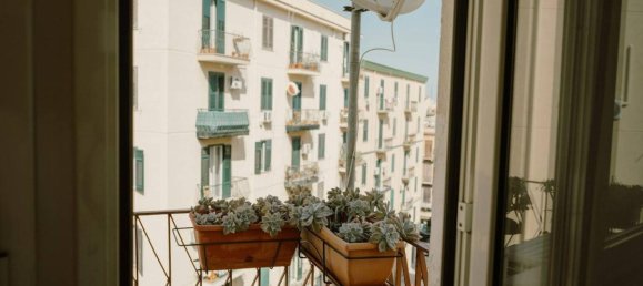 3 rooms Apartment in Palermo, Italy No. 37065 11
