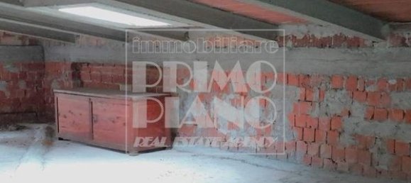 Вилла с 9 комнатами в Лукка, Италия № 13089 9