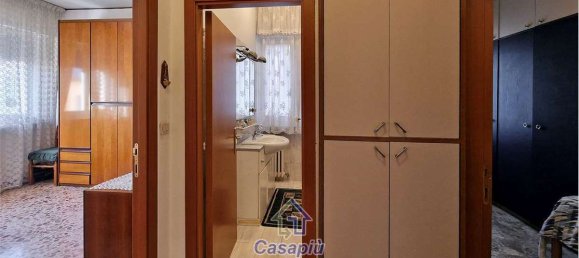 4 chambres Appartement à Porto San Giorgio, Italy No. 77527 35