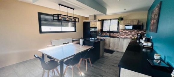 5 bedrooms House in Nevers, France No. 355225 5