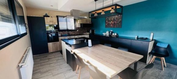 5 bedrooms House in Nevers, France No. 355225 8