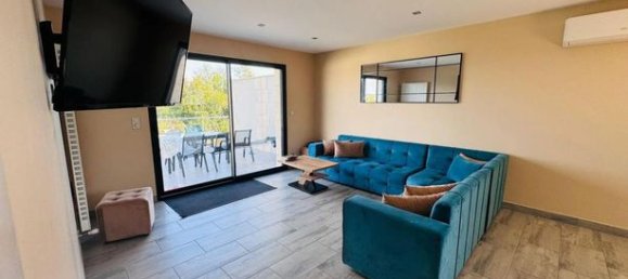 5 bedrooms House in Nevers, France No. 355225 4