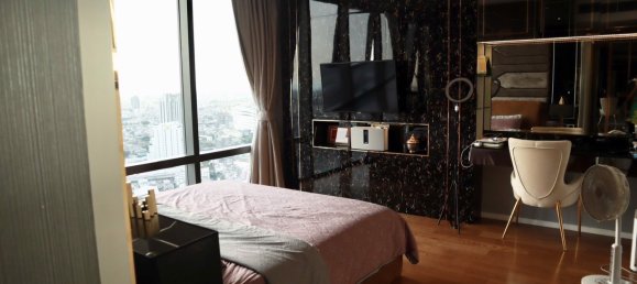 1 bedroom Duplex in Sathon, Thailand No. 12768 4