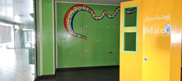 1-Zimmer Gewerbliche Immobilie in Borgosesia, Italy, Nr. 155658 2