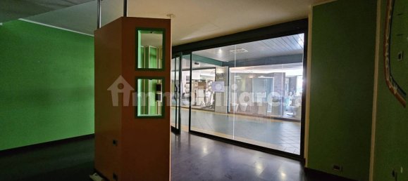 1-Zimmer Gewerbliche Immobilie in Borgosesia, Italy, Nr. 155658 4