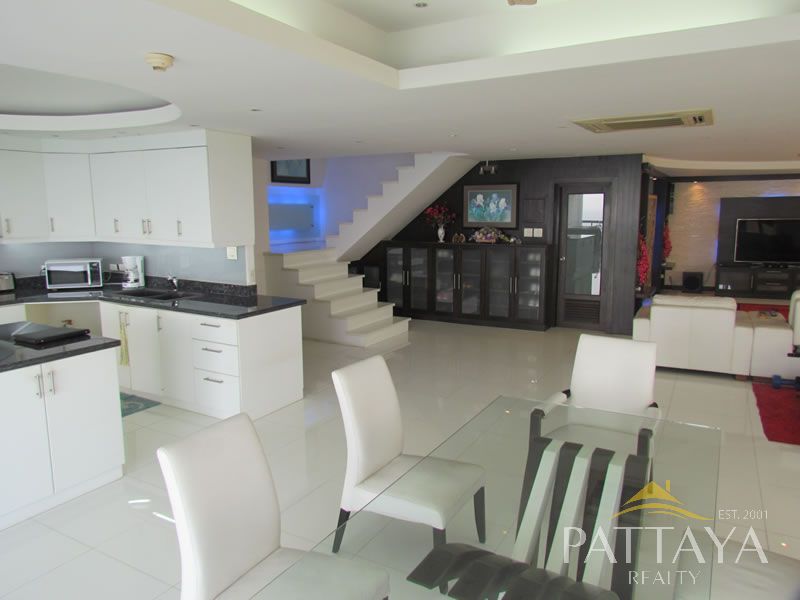 2 bedrooms Condo in Pattaya, Thailand No. 3859
