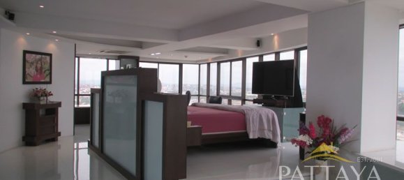 2 bedrooms Condo in Pattaya, Thailand No. 3859 5