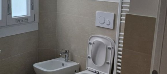 Квартира с 2 спальнями в Милан, Италия № 357845 14