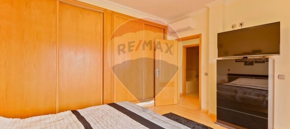 4 bedrooms House in Quelfes, Portugal No. 181065 17