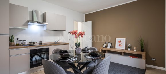 2 rooms Castles in Milan, Italy No. 349567 3