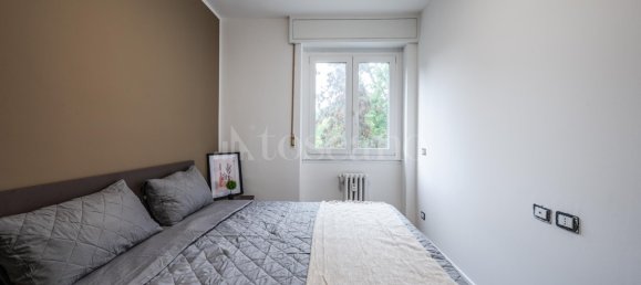 2 rooms Castles in Milan, Italy No. 349567 9