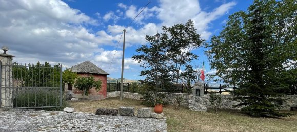 Casa de 6 divisões em Pescosansonesco, Italy N.º 268959 29