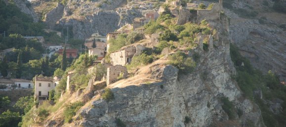 Casa de 6 divisões em Pescosansonesco, Italy N.º 268959 20
