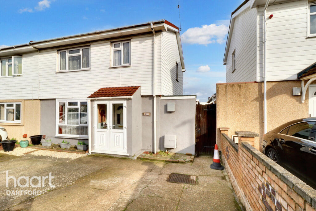 3 bedrooms House in Dartford, United Kingdom No. 4929