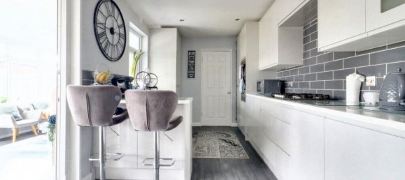 3 bedrooms House in Dartford, United Kingdom No. 4929 9