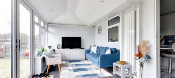 3 bedrooms House in Dartford, United Kingdom No. 4929 6