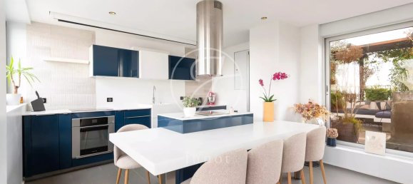 1 bedroom Penthouse in Paris, France No. 142985 9