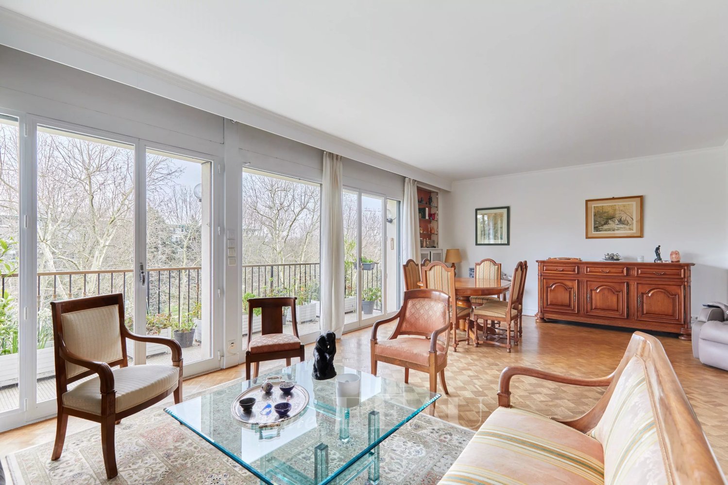 3 bedrooms Apartment in Neuilly-sur-Seine, France No. 114525