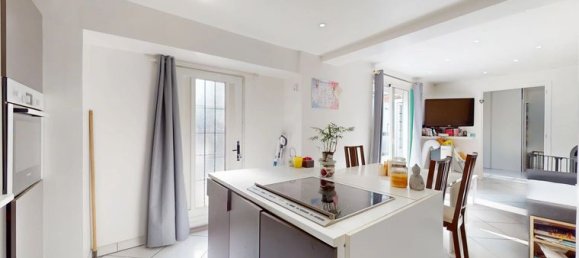 2 bedrooms House in Montfermeil, France No. 360029 4