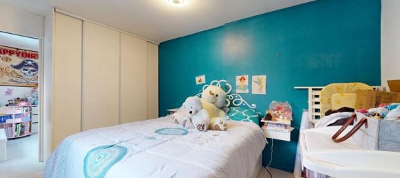 2 bedrooms House in Montfermeil, France No. 360029 8