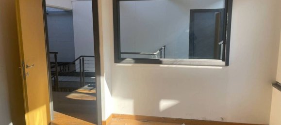 3 bedrooms Apartment in Milan, Italy No. 243609 11