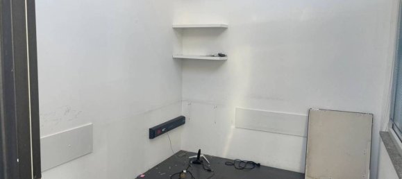 3 bedrooms Apartment in Milan, Italy No. 243609 21