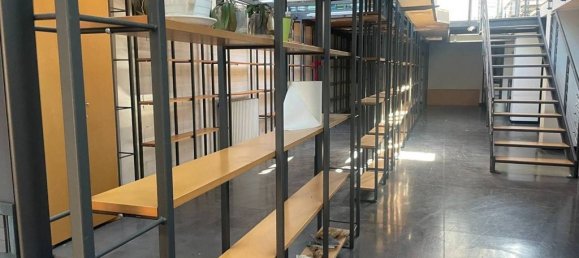 3 bedrooms Apartment in Milan, Italy No. 243609 4