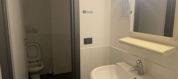 3 bedrooms Apartment in Milan, Italy No. 243609 13